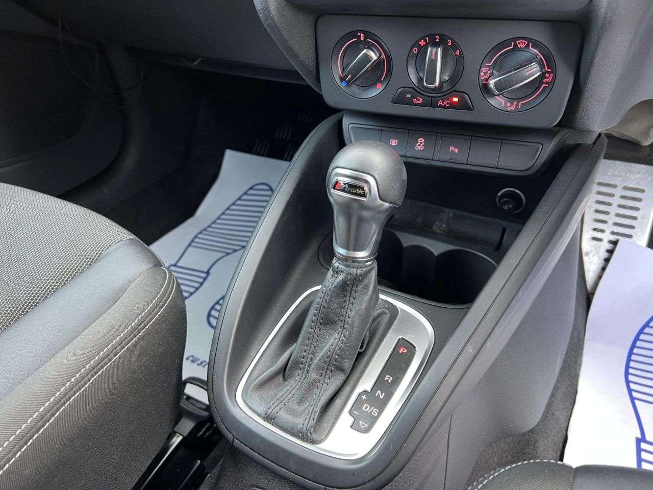 2015 AUDI A1 2015 AUDI A1