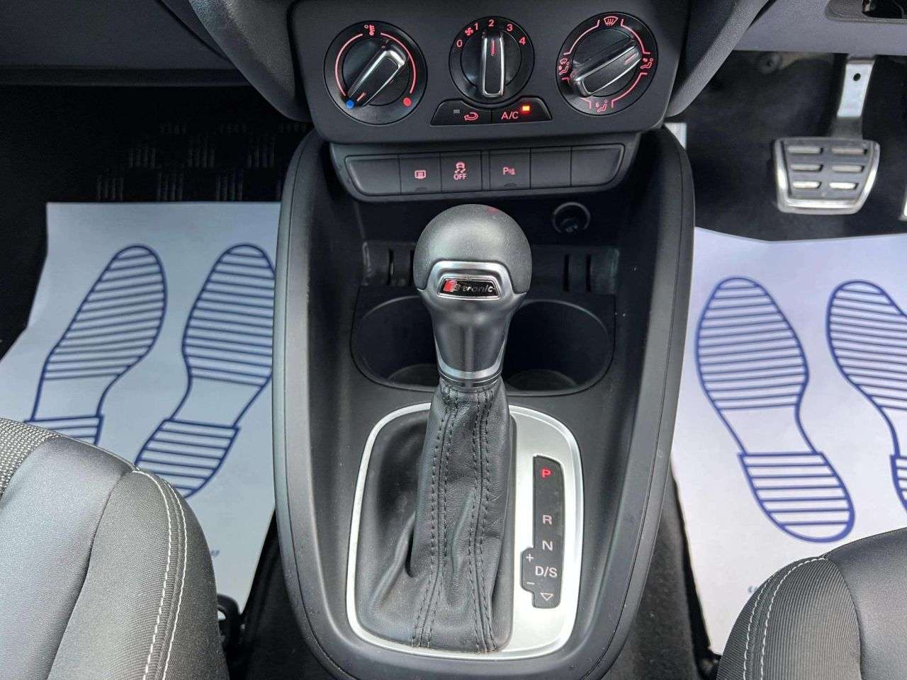 2015 AUDI A1 2015 AUDI A1
