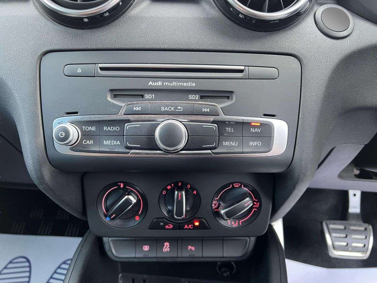 2015 AUDI A1 2015 AUDI A1