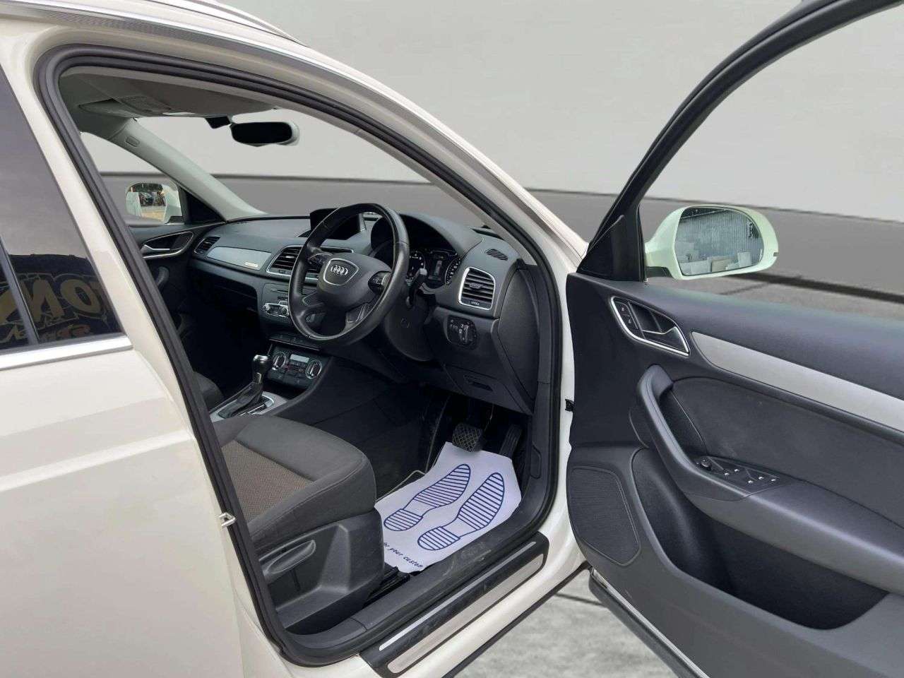 2014 AUDI Q3 2014 AUDI Q3