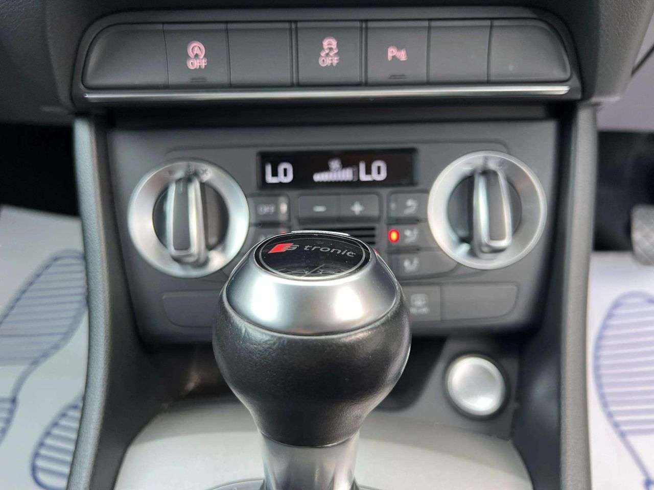 2014 AUDI Q3 2014 AUDI Q3