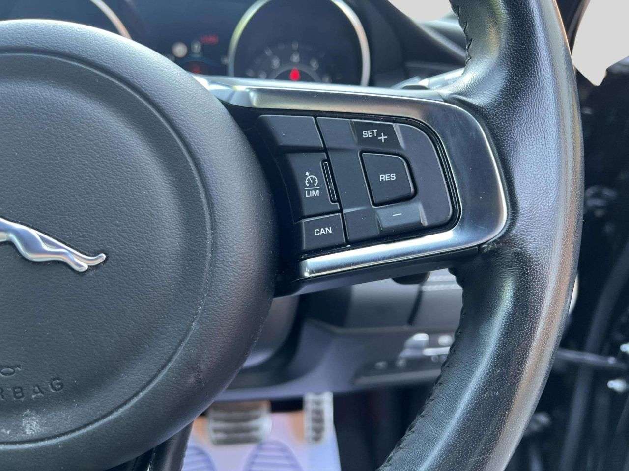 2019 JAGUAR E-PACE 2019 JAGUAR E-PACE