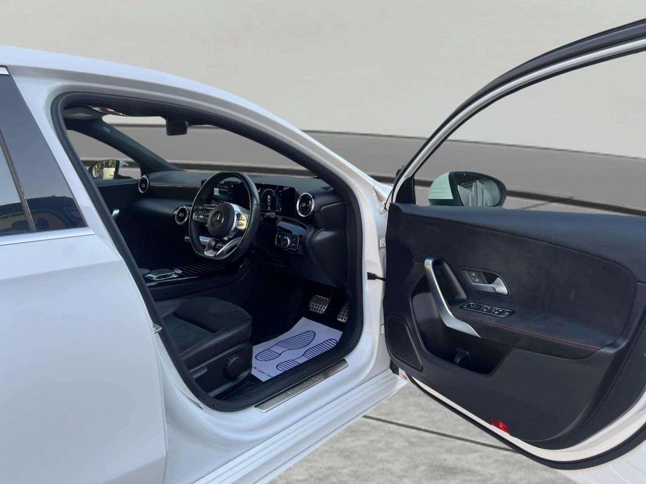 2018 MERCEDES-BENZ A CLASS 2018 MERCEDES-BENZ A CLASS