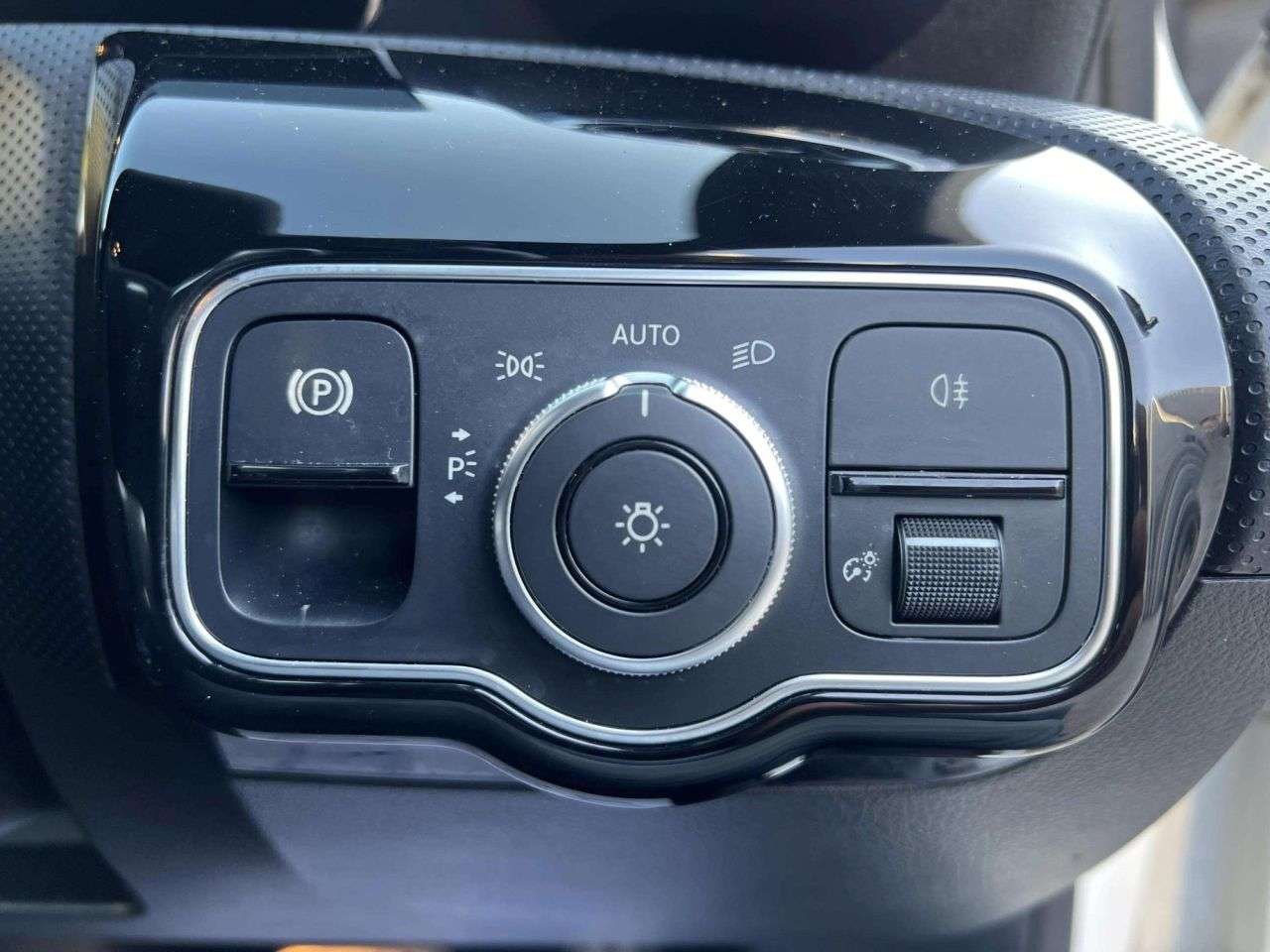 2018 MERCEDES-BENZ A CLASS 2018 MERCEDES-BENZ A CLASS
