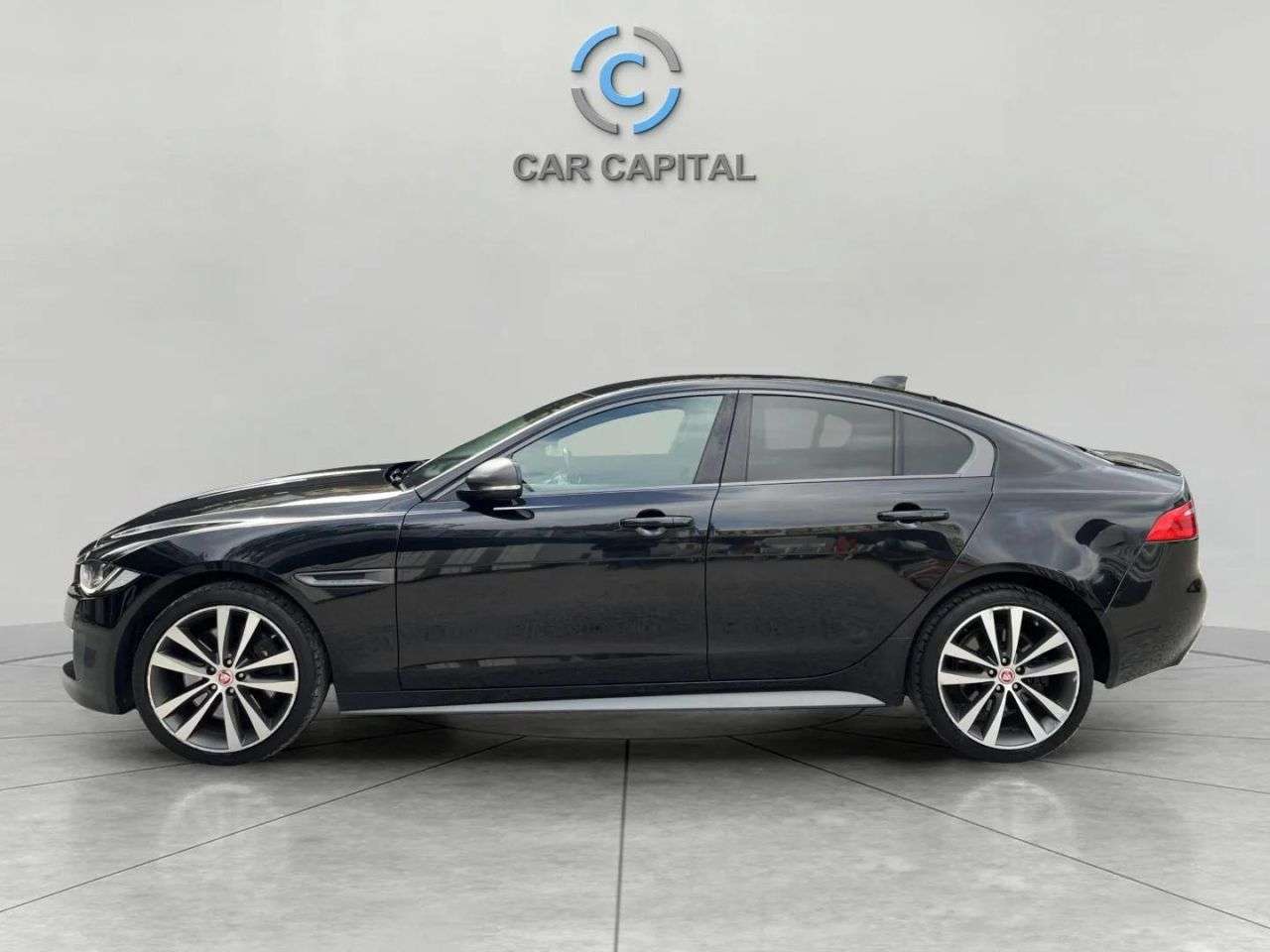 2019 JAGUAR XE 2019 JAGUAR XE