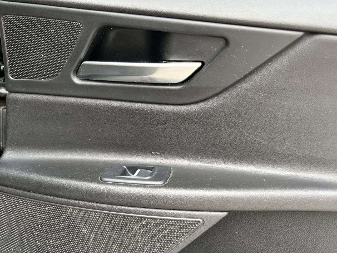 2019 JAGUAR XE 2019 JAGUAR XE