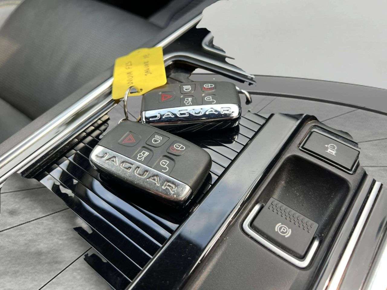 2019 JAGUAR XE 2019 JAGUAR XE
