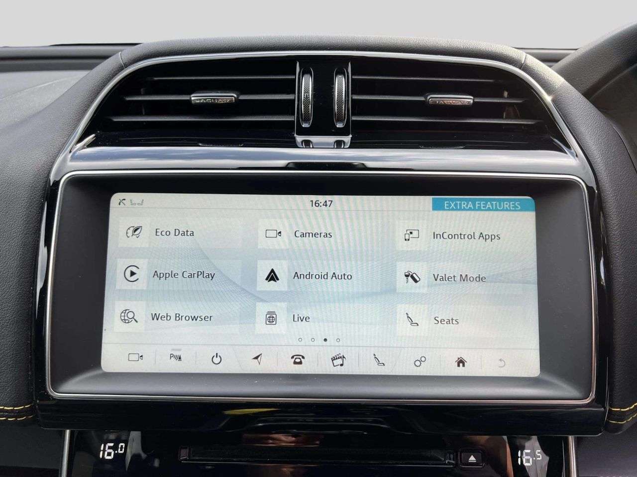 2019 JAGUAR XE 2019 JAGUAR XE