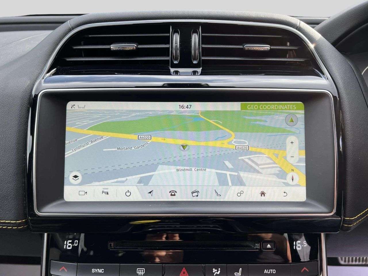 2019 JAGUAR XE 2019 JAGUAR XE