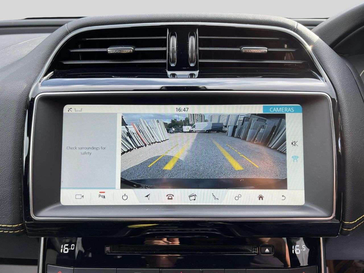 2019 JAGUAR XE 2019 JAGUAR XE
