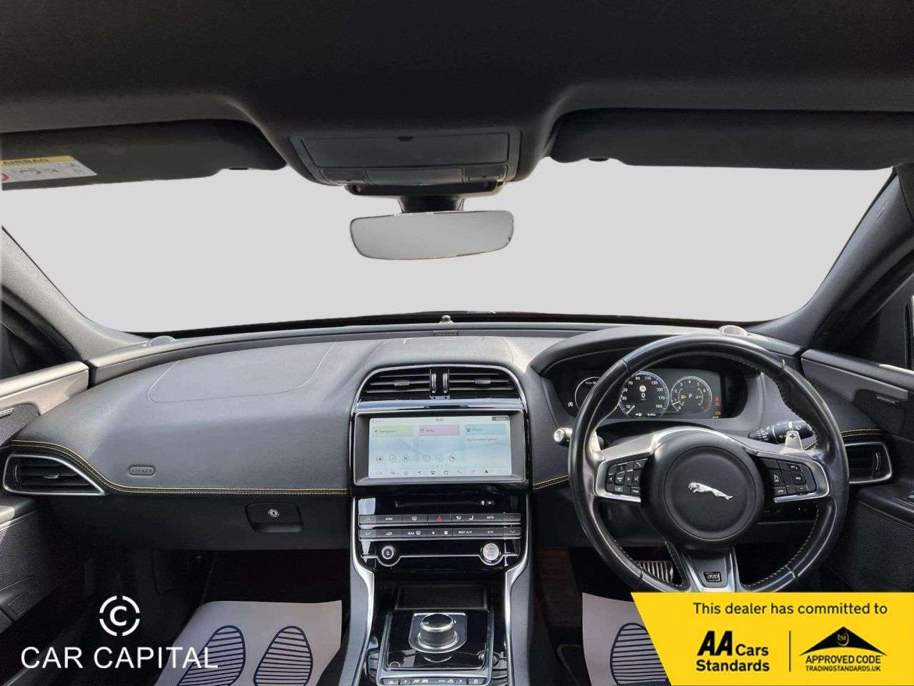 2019 JAGUAR XE 2019 JAGUAR XE