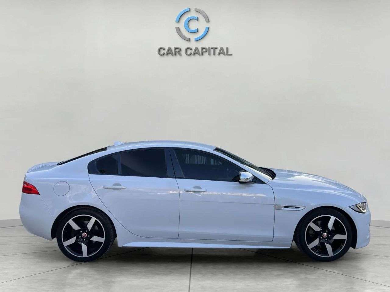 2016 JAGUAR XE 2016 JAGUAR XE