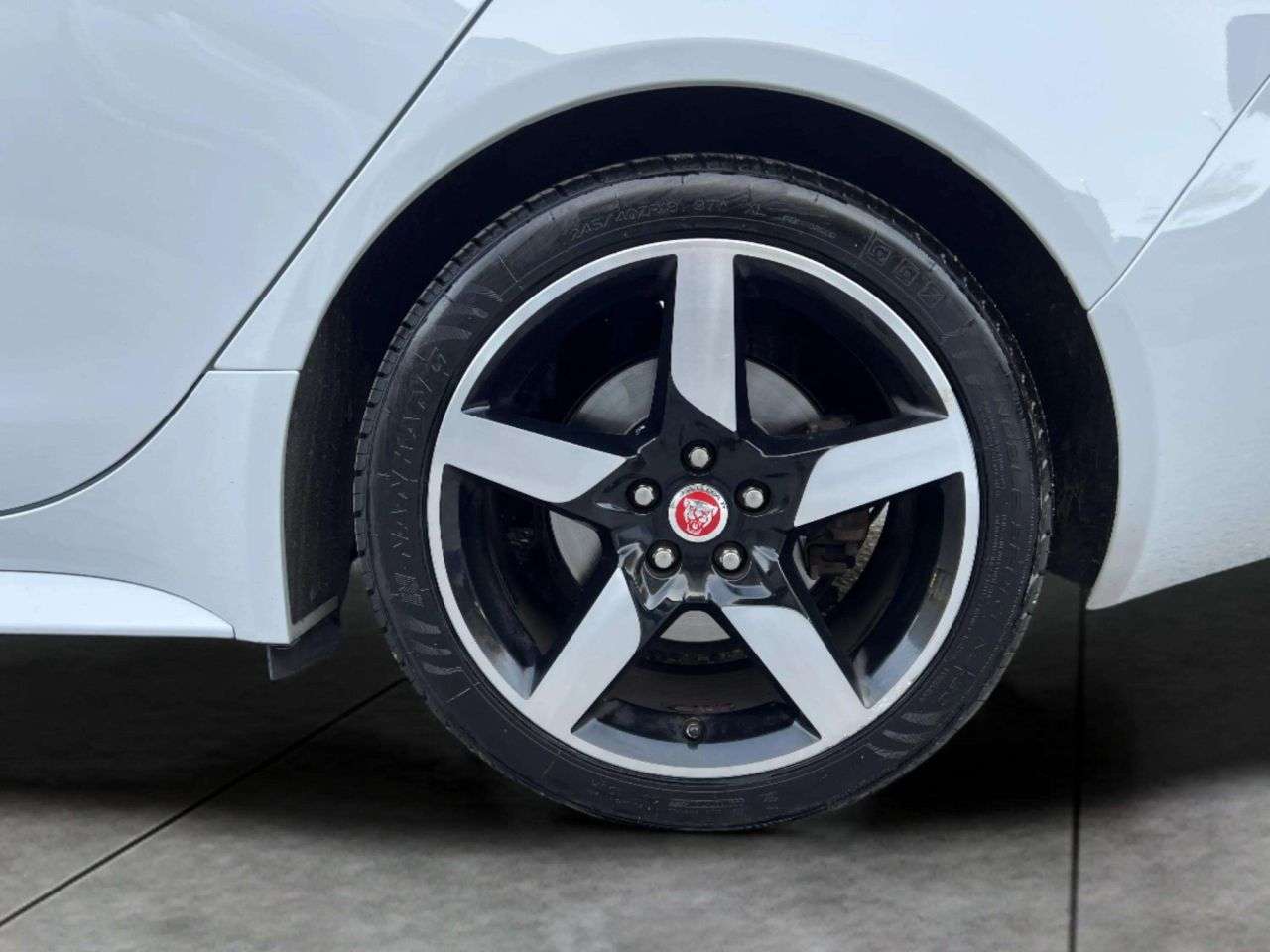 2016 JAGUAR XE 2016 JAGUAR XE
