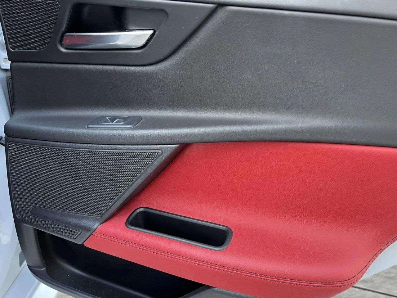 2016 JAGUAR XE 2016 JAGUAR XE
