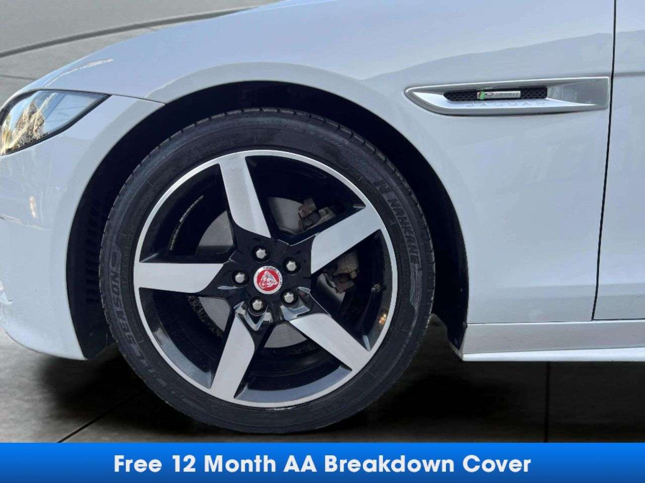 2016 JAGUAR XE 2016 JAGUAR XE