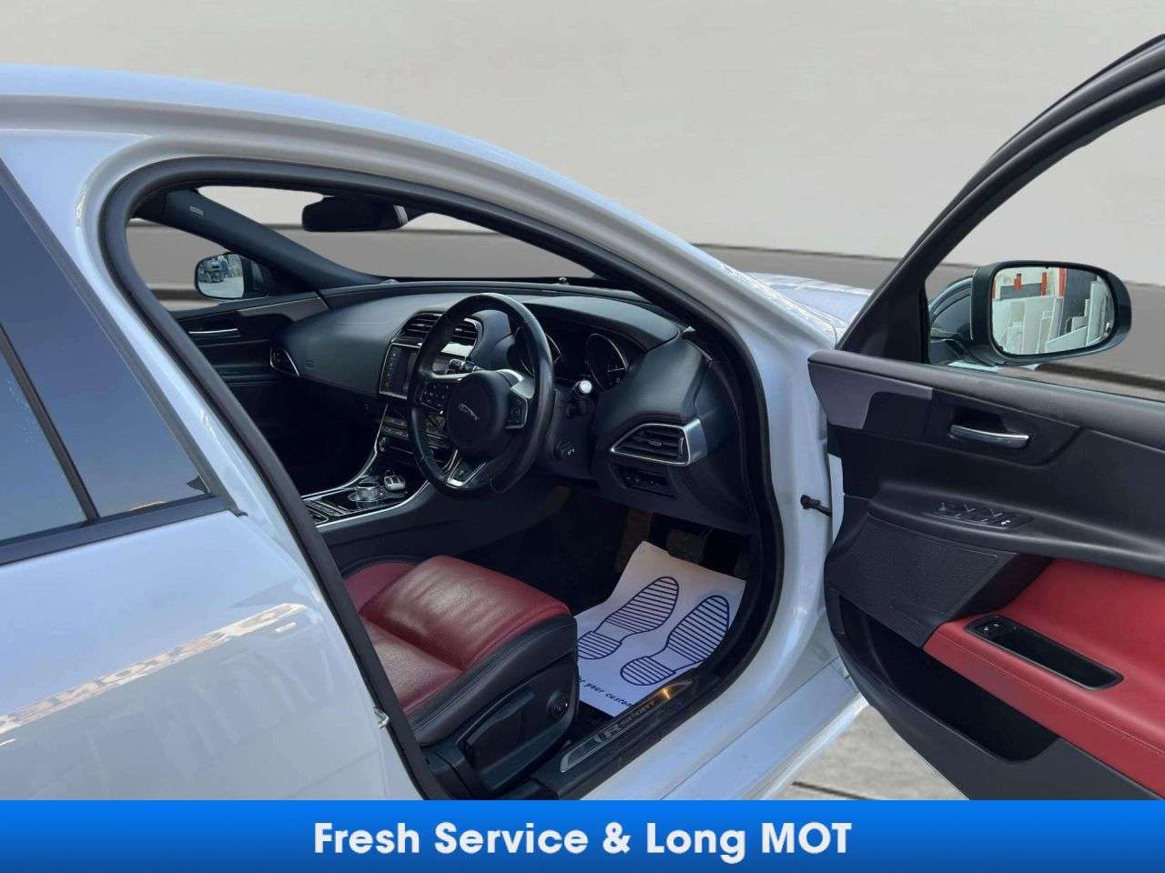 2016 JAGUAR XE 2016 JAGUAR XE