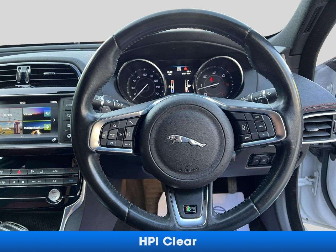 2016 JAGUAR XE 2016 JAGUAR XE