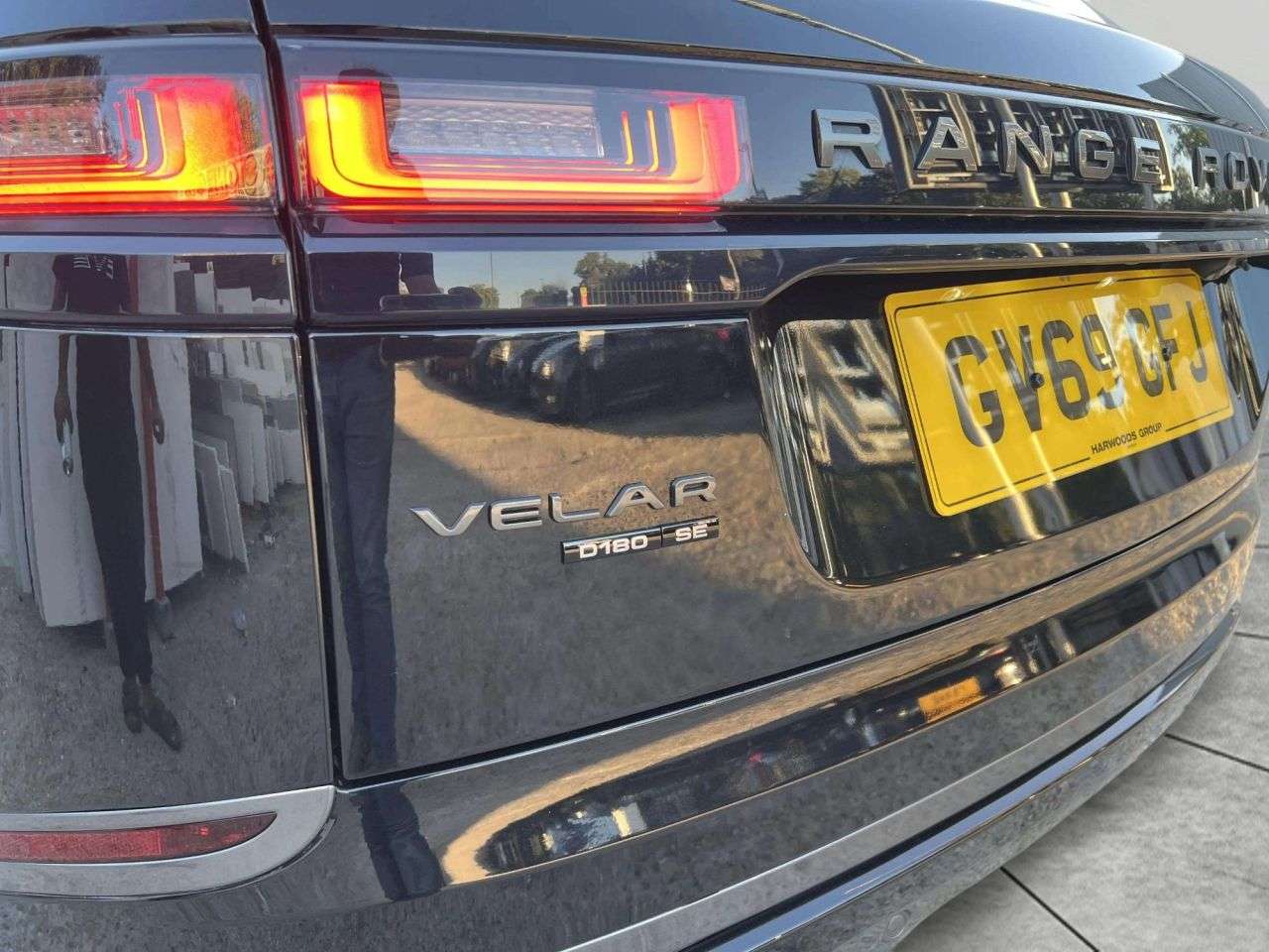 2020 LAND ROVER RANGE ROVER VELAR 2020 LAND ROVER RANGE ROVER VELAR