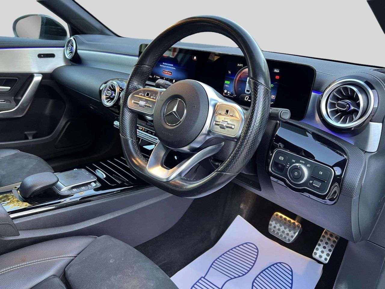 2021 MERCEDES-BENZ A CLASS 2021 MERCEDES-BENZ A CLASS