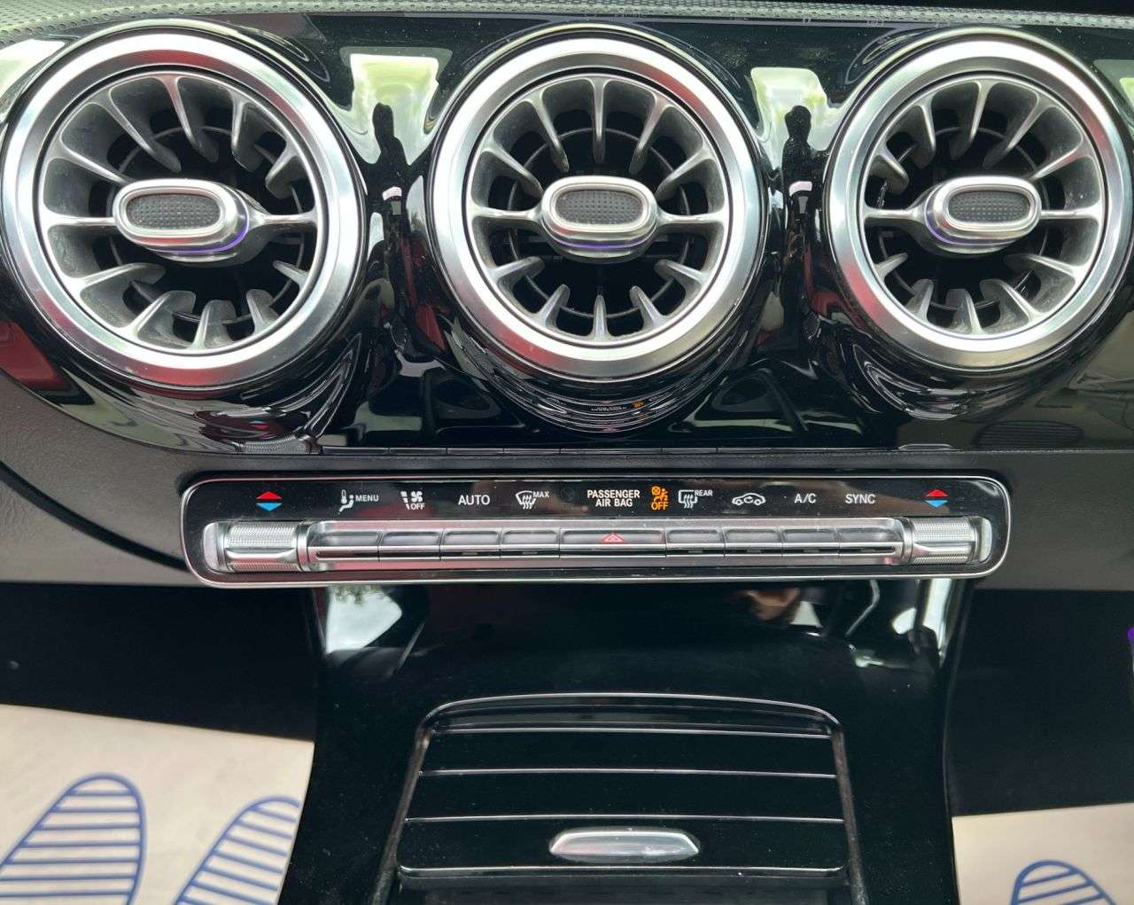 2021 MERCEDES-BENZ A CLASS 2021 MERCEDES-BENZ A CLASS
