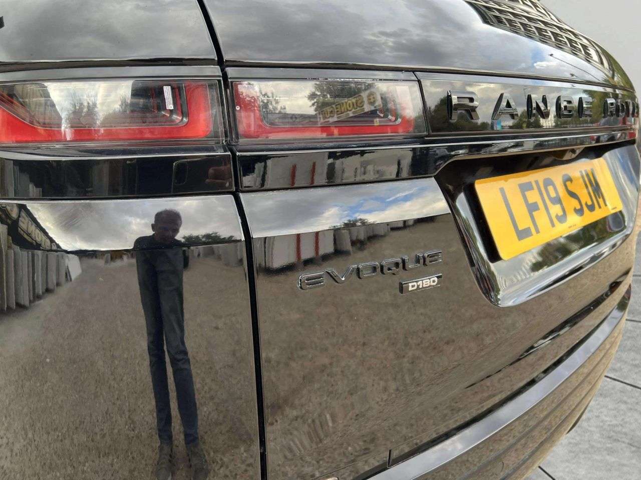 2019 LAND ROVER RANGE ROVER EVOQUE 2019 LAND ROVER RANGE ROVER EVOQUE