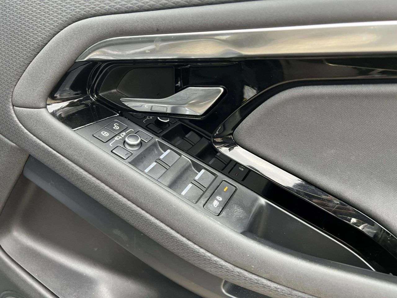 2019 LAND ROVER RANGE ROVER EVOQUE 2019 LAND ROVER RANGE ROVER EVOQUE
