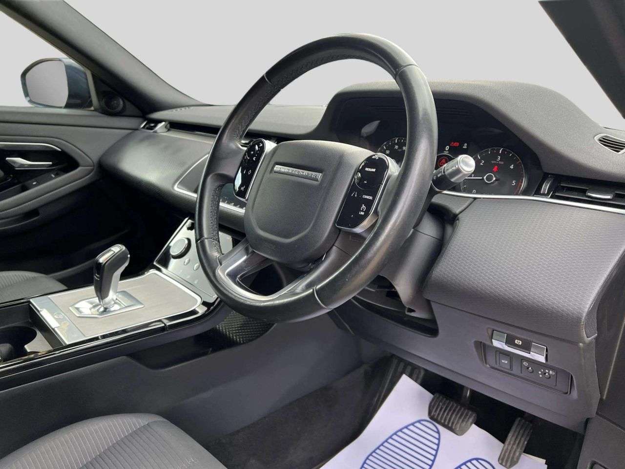 2019 LAND ROVER RANGE ROVER EVOQUE 2019 LAND ROVER RANGE ROVER EVOQUE