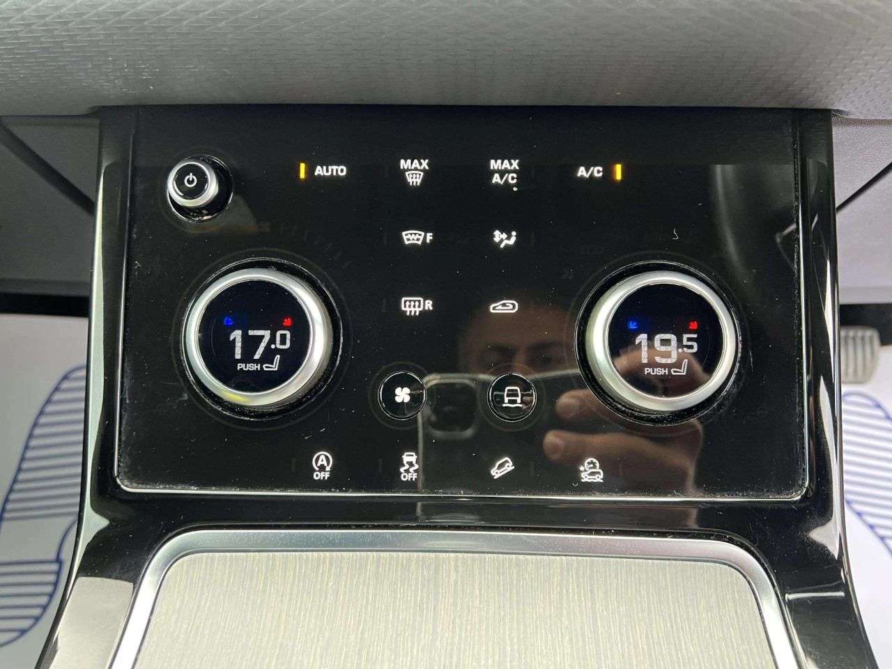 2019 LAND ROVER RANGE ROVER EVOQUE 2019 LAND ROVER RANGE ROVER EVOQUE