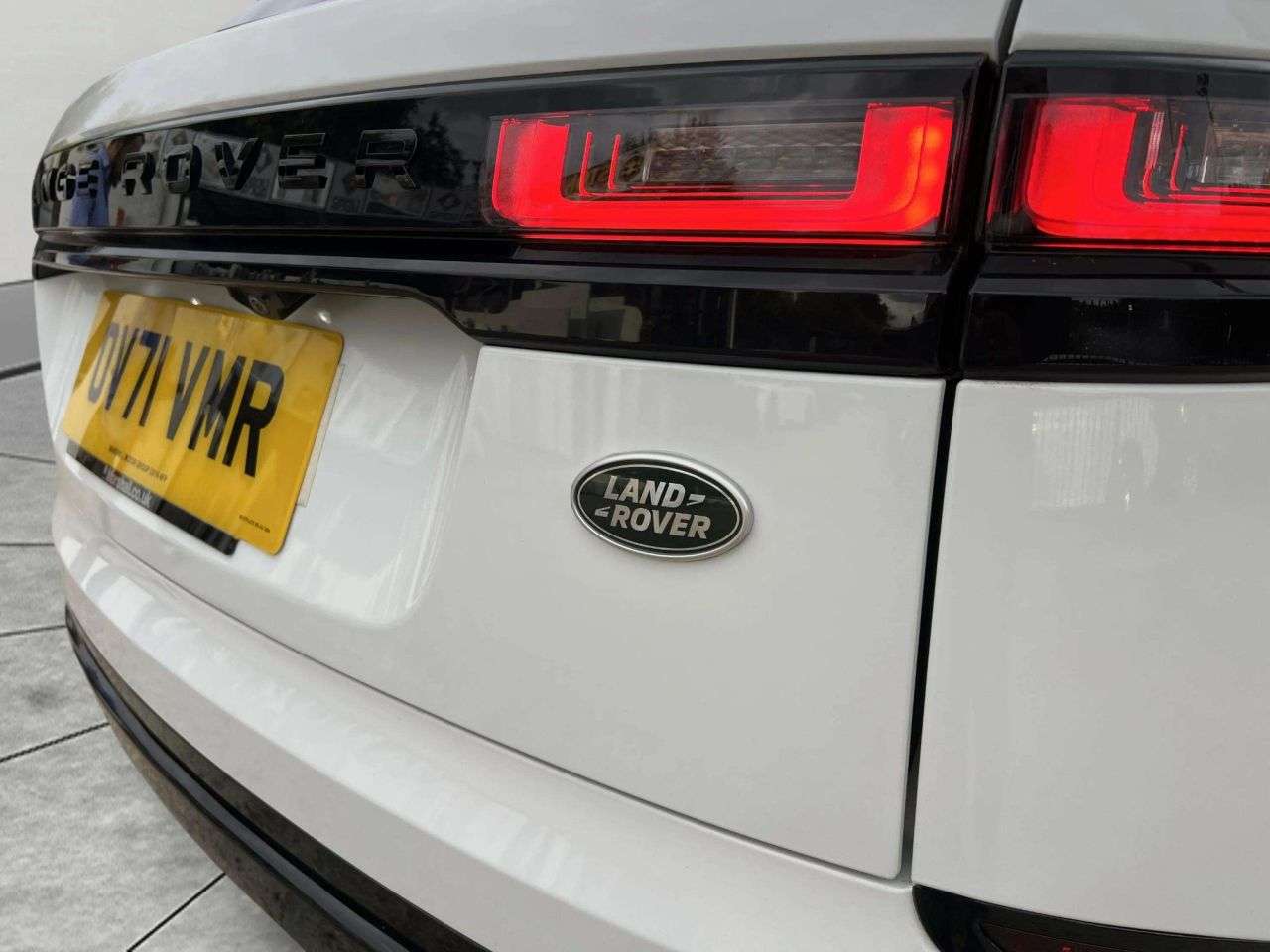 2021 LAND ROVER RANGE ROVER VELAR 2021 LAND ROVER RANGE ROVER VELAR