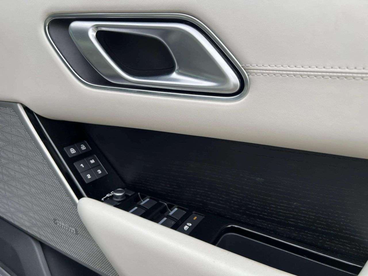 2021 LAND ROVER RANGE ROVER VELAR 2021 LAND ROVER RANGE ROVER VELAR