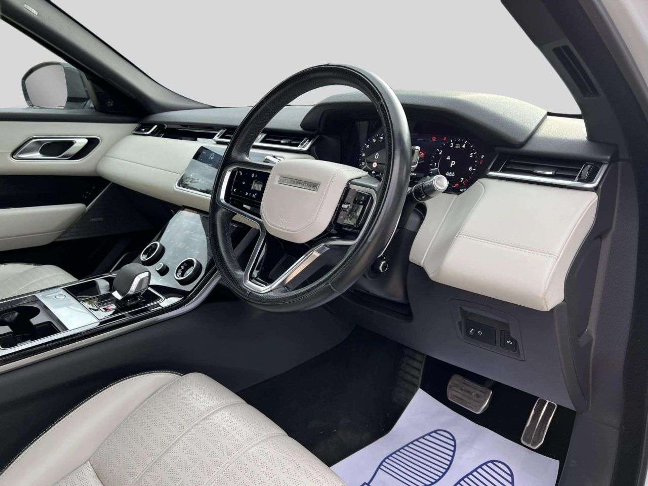 2021 LAND ROVER RANGE ROVER VELAR 2021 LAND ROVER RANGE ROVER VELAR