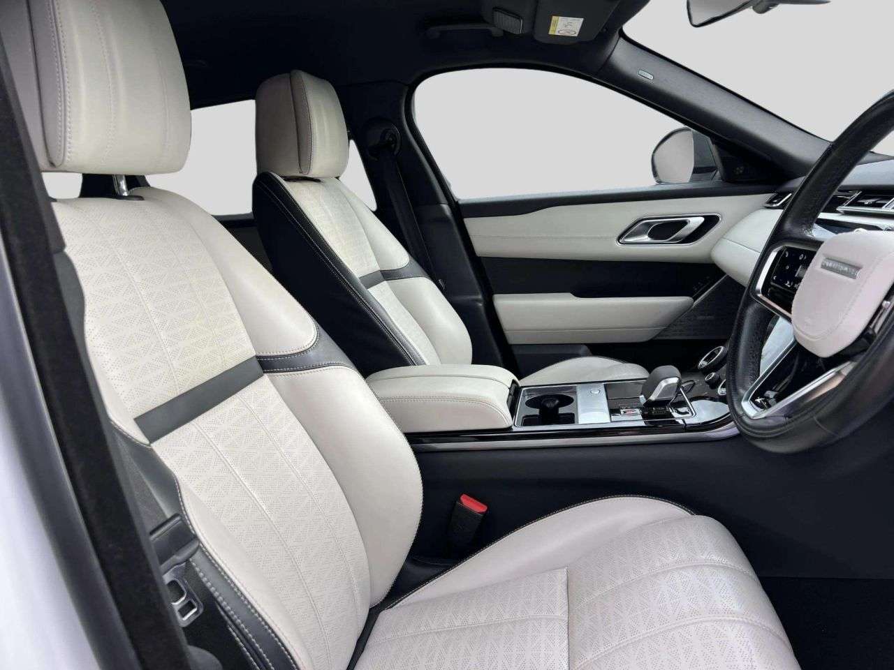 2021 LAND ROVER RANGE ROVER VELAR 2021 LAND ROVER RANGE ROVER VELAR