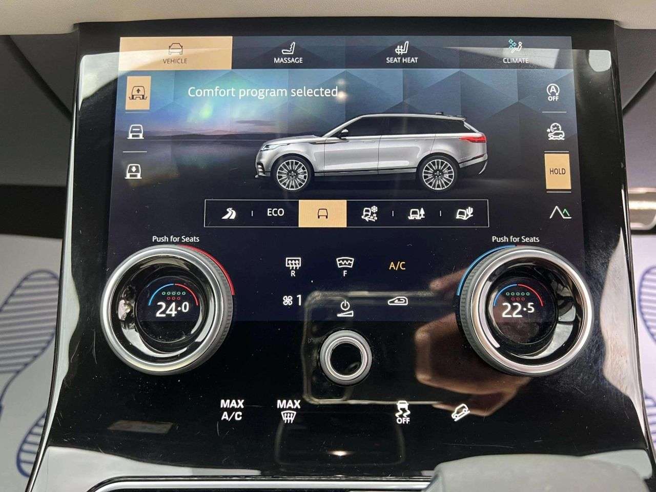 2021 LAND ROVER RANGE ROVER VELAR 2021 LAND ROVER RANGE ROVER VELAR