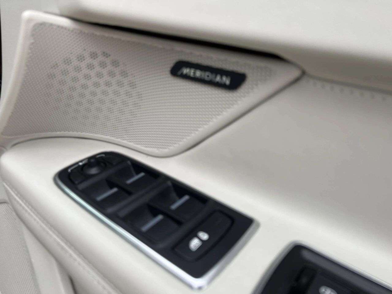 2017 JAGUAR XF 2017 JAGUAR XF
