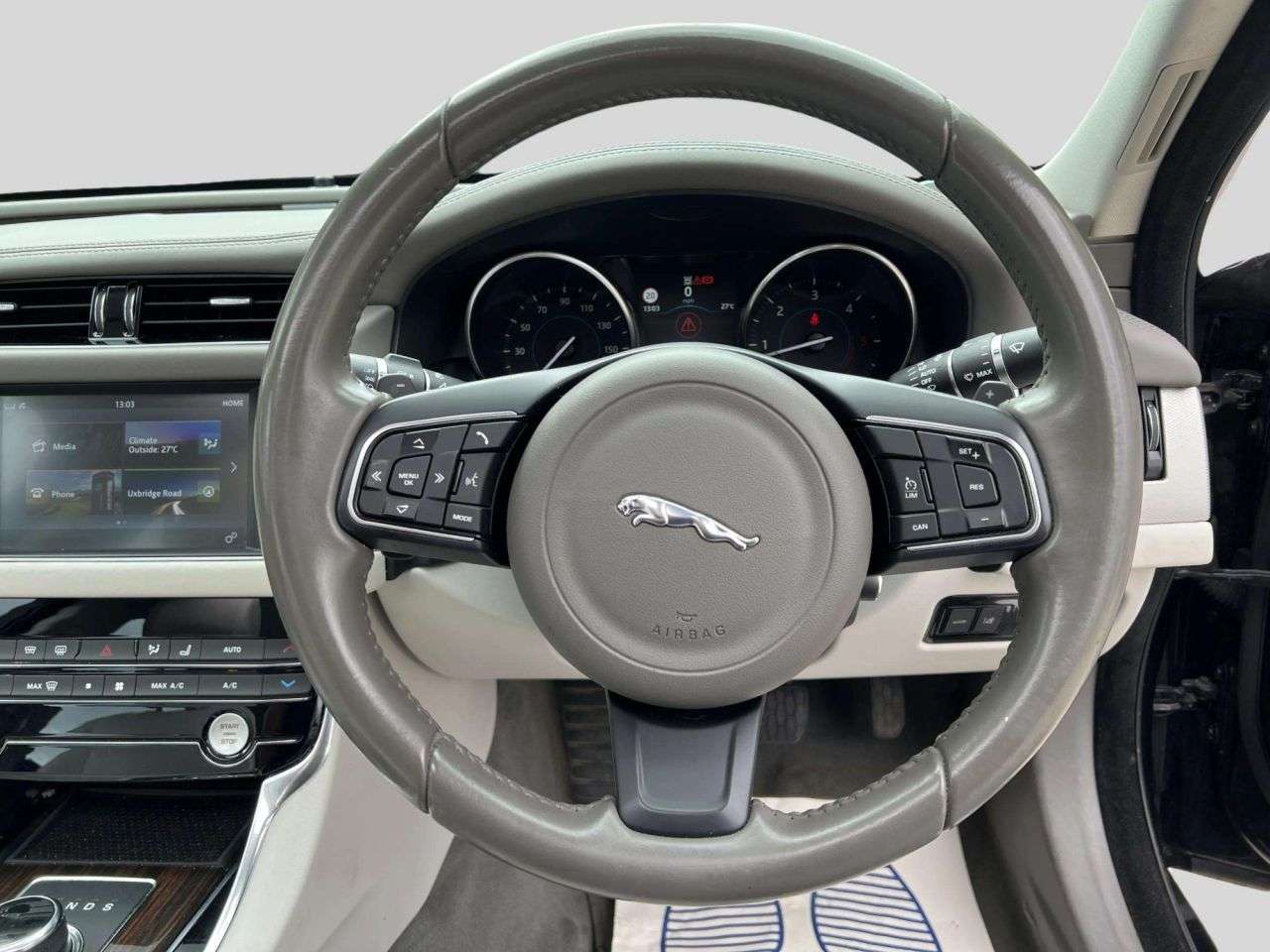 2017 JAGUAR XF 2017 JAGUAR XF