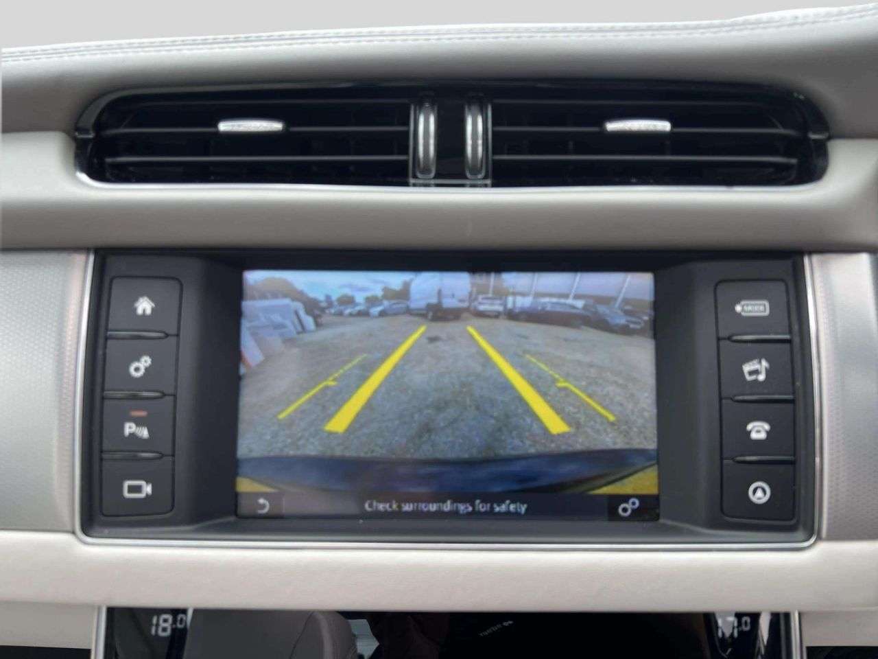 2017 JAGUAR XF 2017 JAGUAR XF