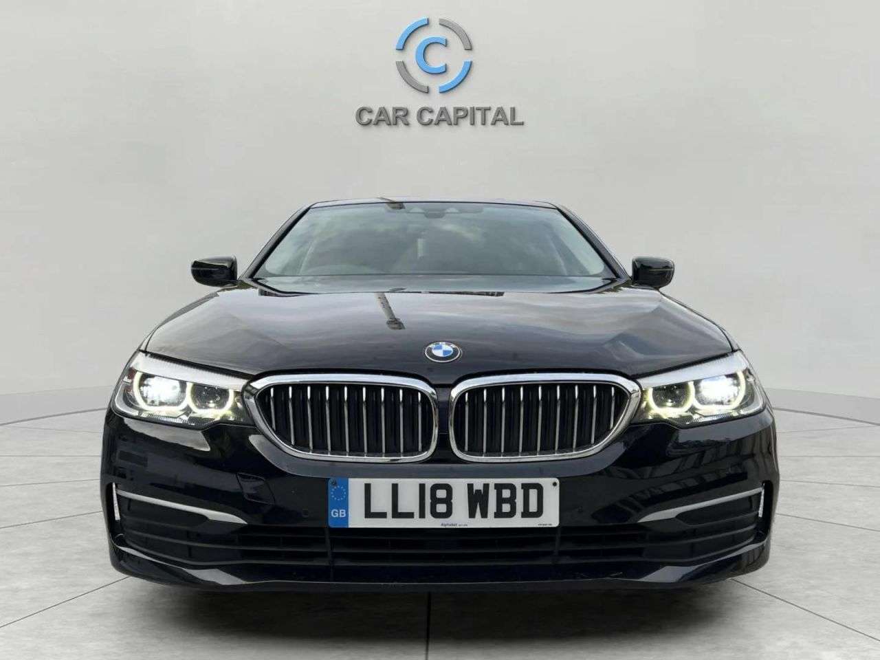 A 2018 BMW 5 SERIES 2.0 520i GPF SE Saloon 4dr Petrol Auto Euro 6 (s/s) (184 ps) 2 KEYS+SATNAV+ A 2018 BMW 5 SERIES 2.0 520i GPF SE Saloon 4dr Petrol Auto Euro 6 (s/s) (184 ps) 2 KEYS+SATNAV+