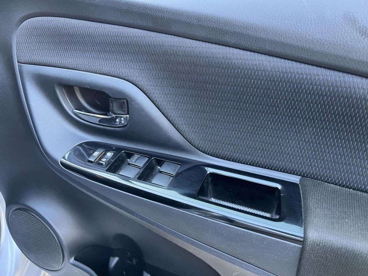 2018 TOYOTA YARIS 2018 TOYOTA YARIS