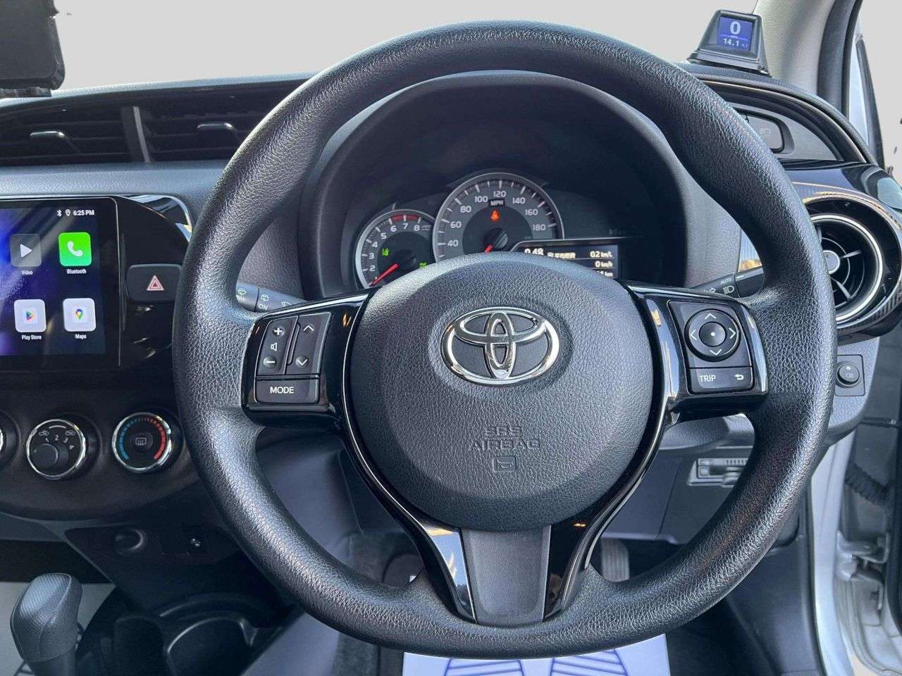 2018 TOYOTA YARIS 2018 TOYOTA YARIS
