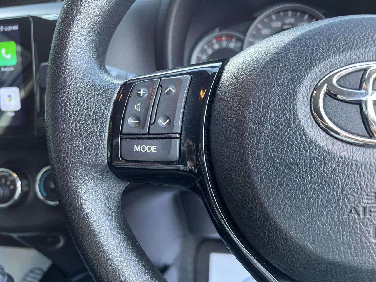 2018 TOYOTA YARIS 2018 TOYOTA YARIS