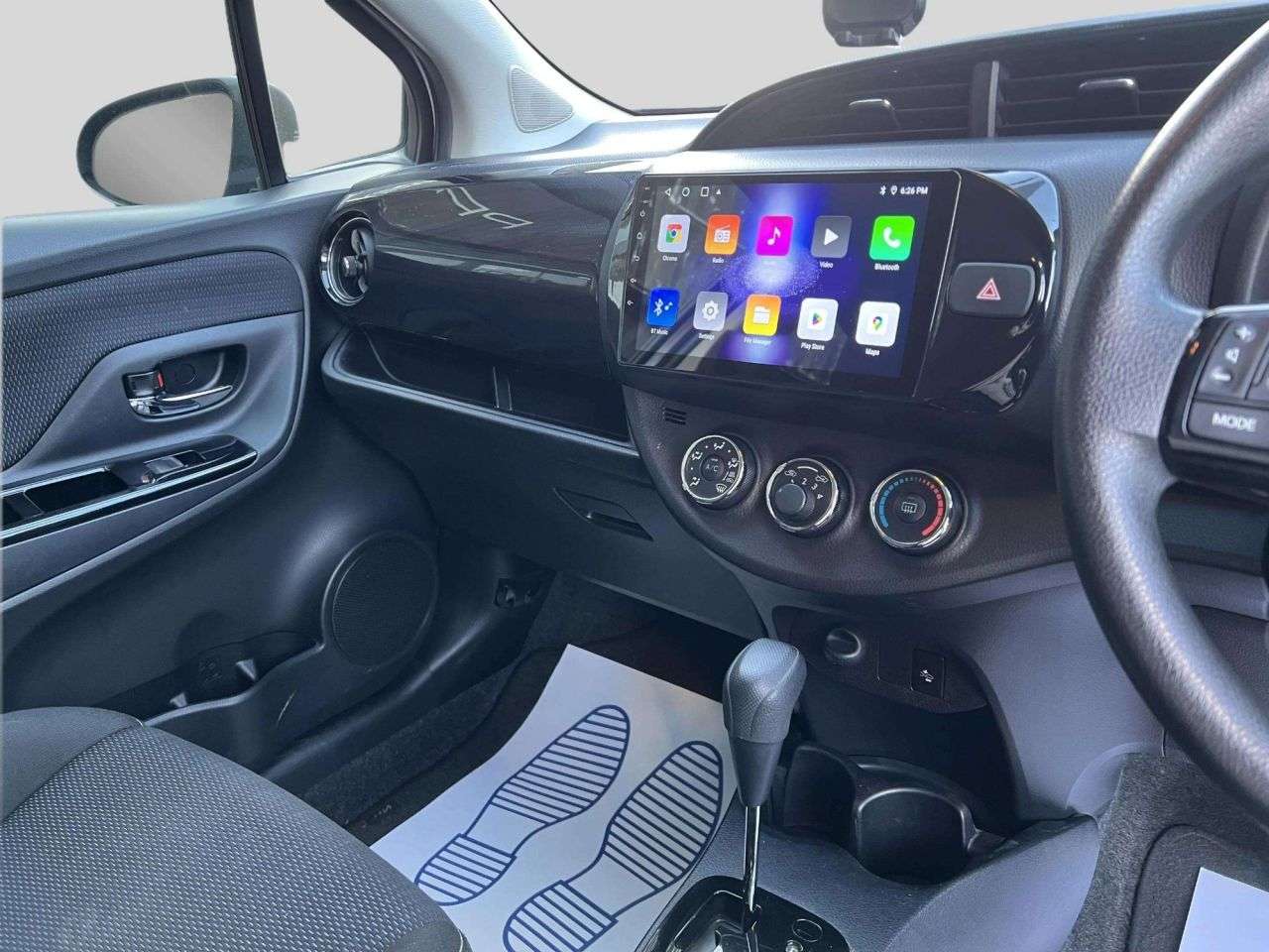 2018 TOYOTA YARIS 2018 TOYOTA YARIS