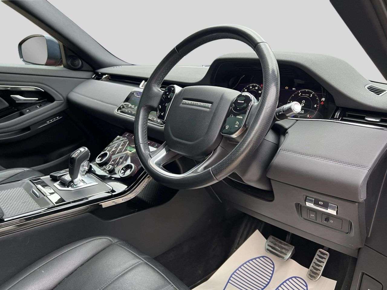 2019 LAND ROVER RANGE ROVER EVOQUE 2019 LAND ROVER RANGE ROVER EVOQUE