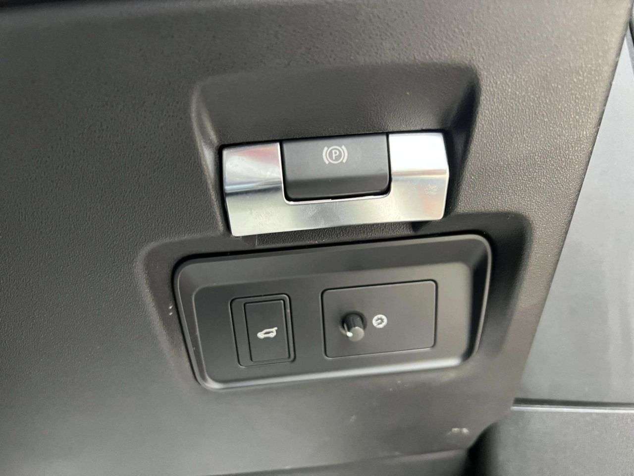 2019 LAND ROVER RANGE ROVER EVOQUE 2019 LAND ROVER RANGE ROVER EVOQUE