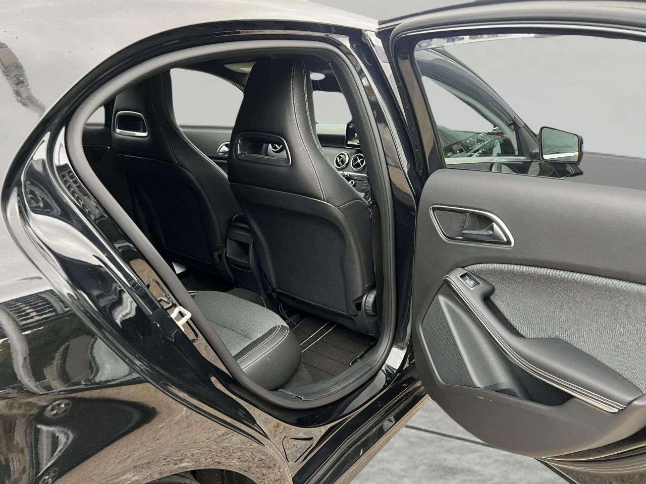 2016 MERCEDES-BENZ A CLASS 2016 MERCEDES-BENZ A CLASS