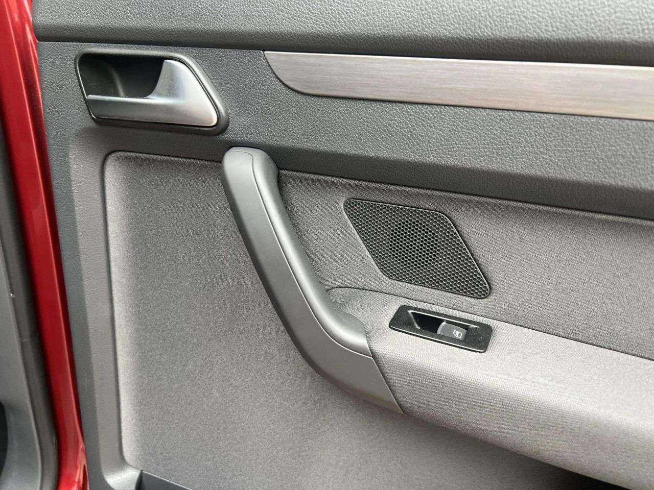 2015 VOLKSWAGEN TOURAN 2015 VOLKSWAGEN TOURAN