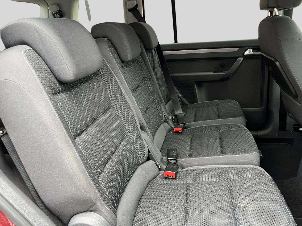2015 VOLKSWAGEN TOURAN 2015 VOLKSWAGEN TOURAN