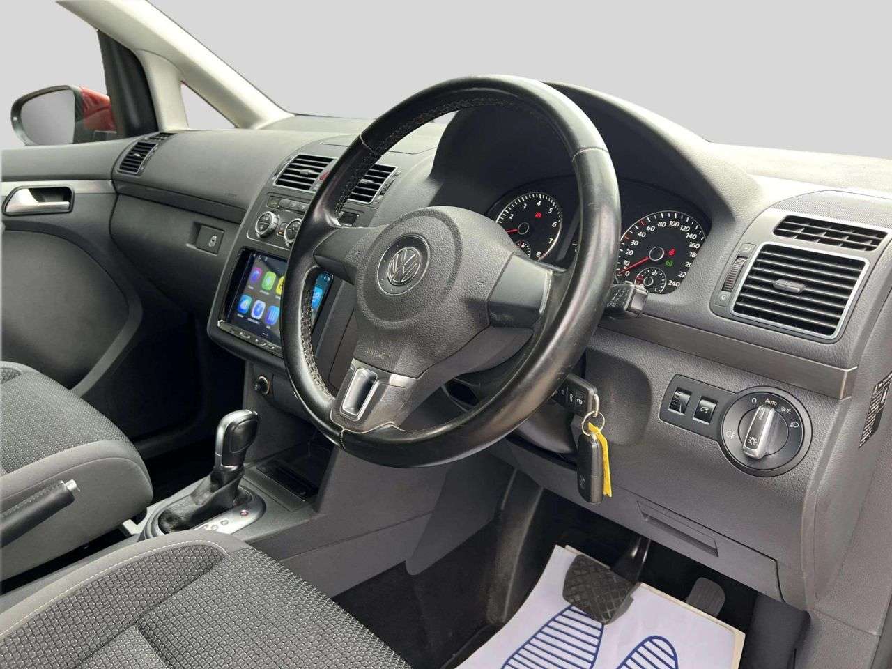 2015 VOLKSWAGEN TOURAN 2015 VOLKSWAGEN TOURAN
