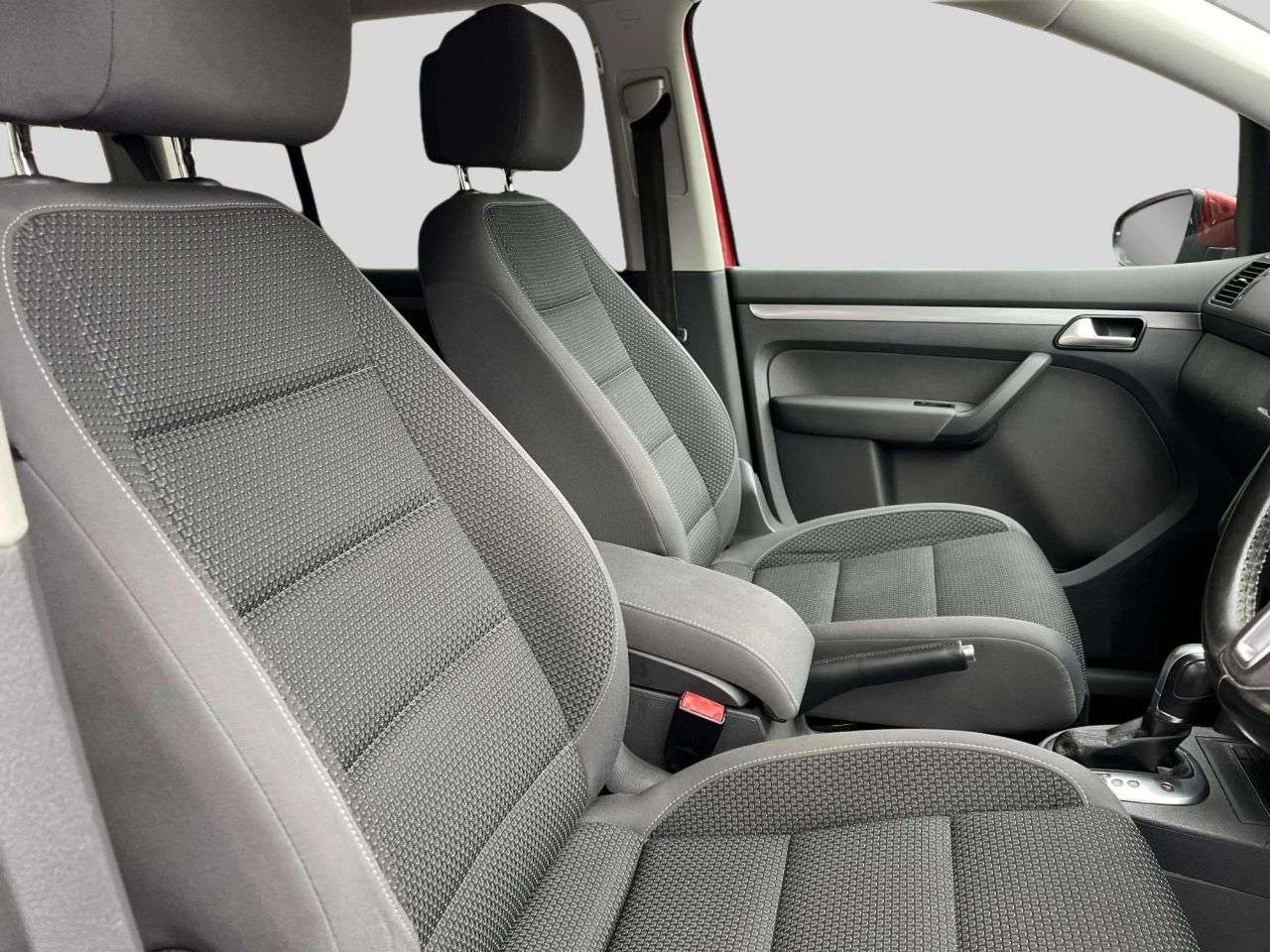 2015 VOLKSWAGEN TOURAN 2015 VOLKSWAGEN TOURAN