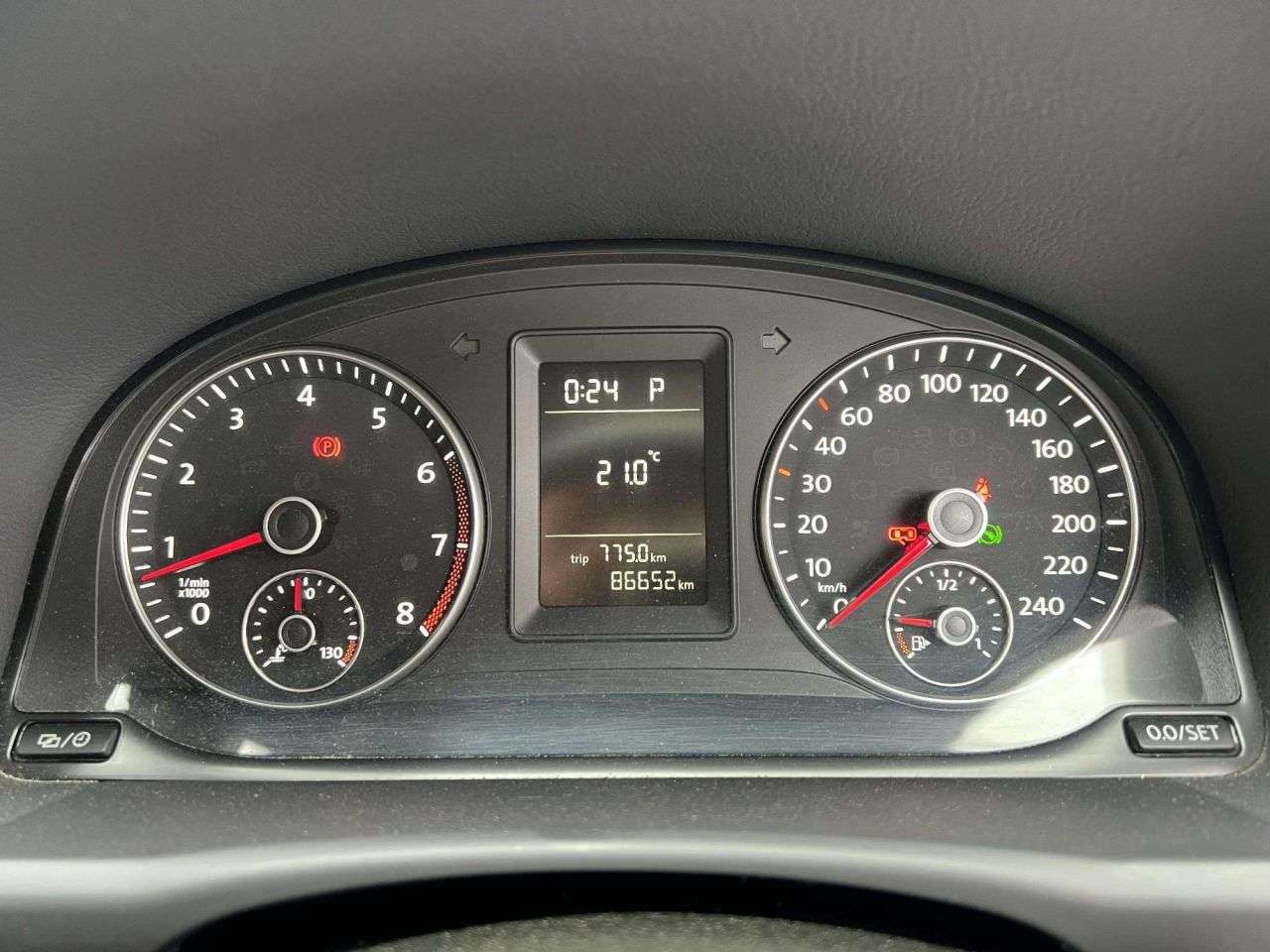 2015 VOLKSWAGEN TOURAN 2015 VOLKSWAGEN TOURAN