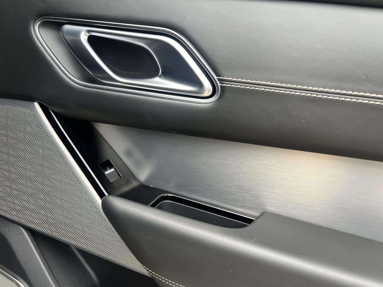2018 LAND ROVER RANGE ROVER VELAR 2018 LAND ROVER RANGE ROVER VELAR